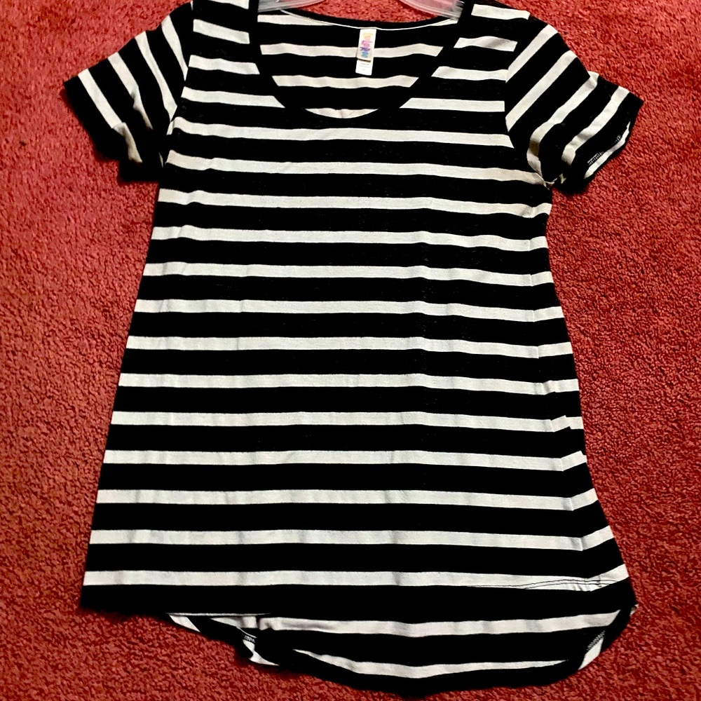 LuLaRue top
